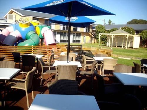 Christies Beach Hotel Clarendon エクステリア 写真