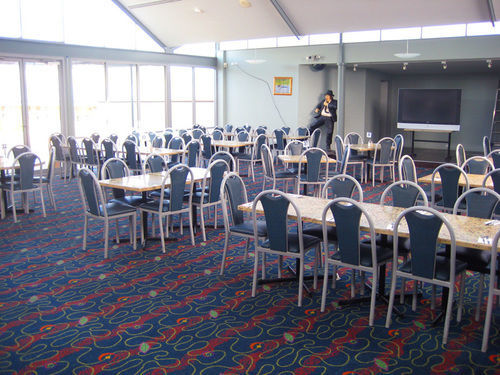 Christies Beach Hotel Clarendon エクステリア 写真